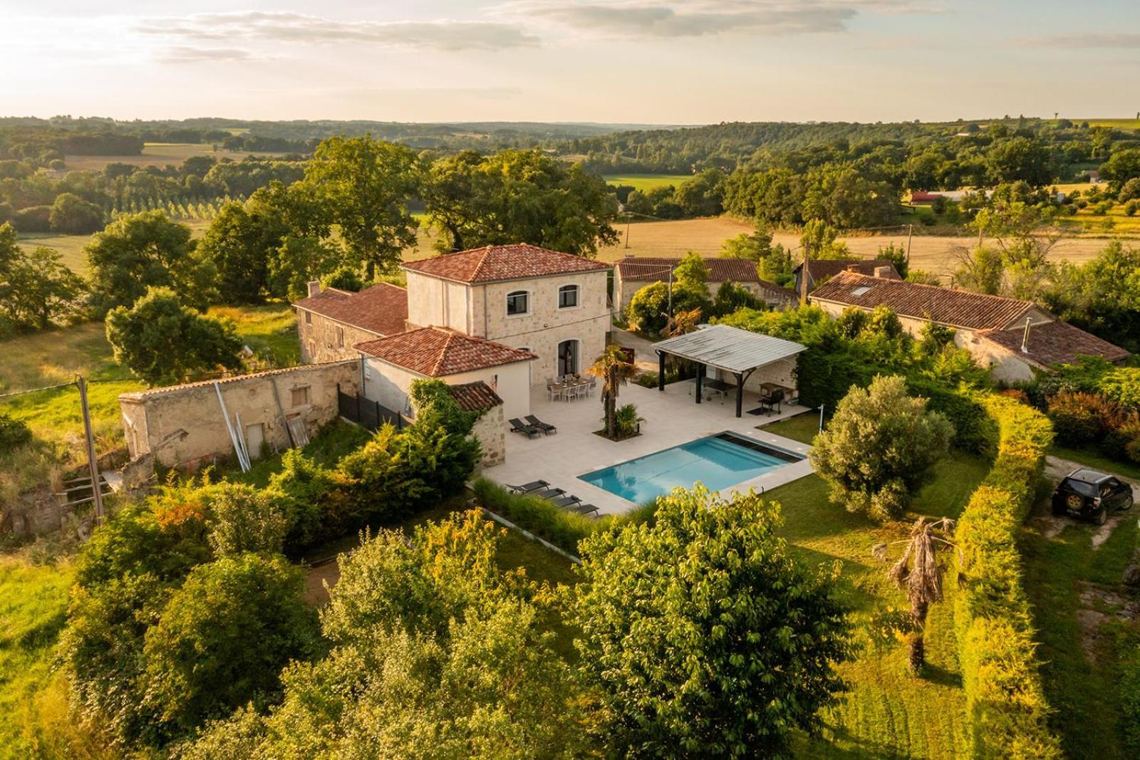 Villa Au Petit Bonheur Avec Clim - Hameau Au Calme - Piscine Chauffee - Petanque Moncrabeau Exterior photo